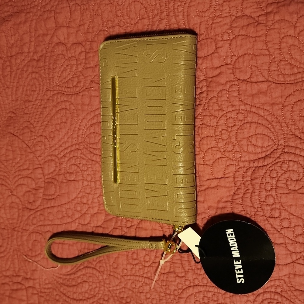 Steve Madden Beige Wallet